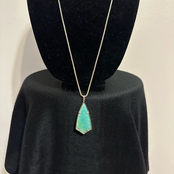 Kendra Scott Long Pendant Necklace - Picture 3 of 4